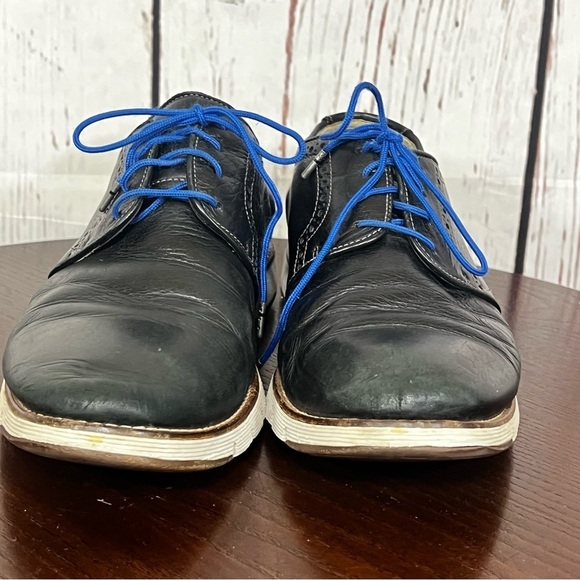 BROOKS Men\'s Black Leather Sneakers Dressy Shoes Blue Laces 9.5 main image 9